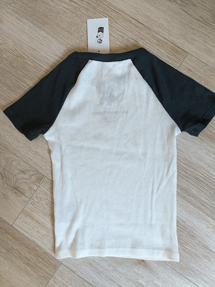 Tee-shirt H&M 8/10 ans - photo numéro 3