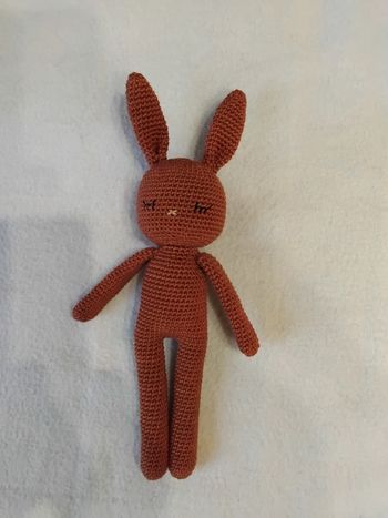Doudou lapin au crochet 
