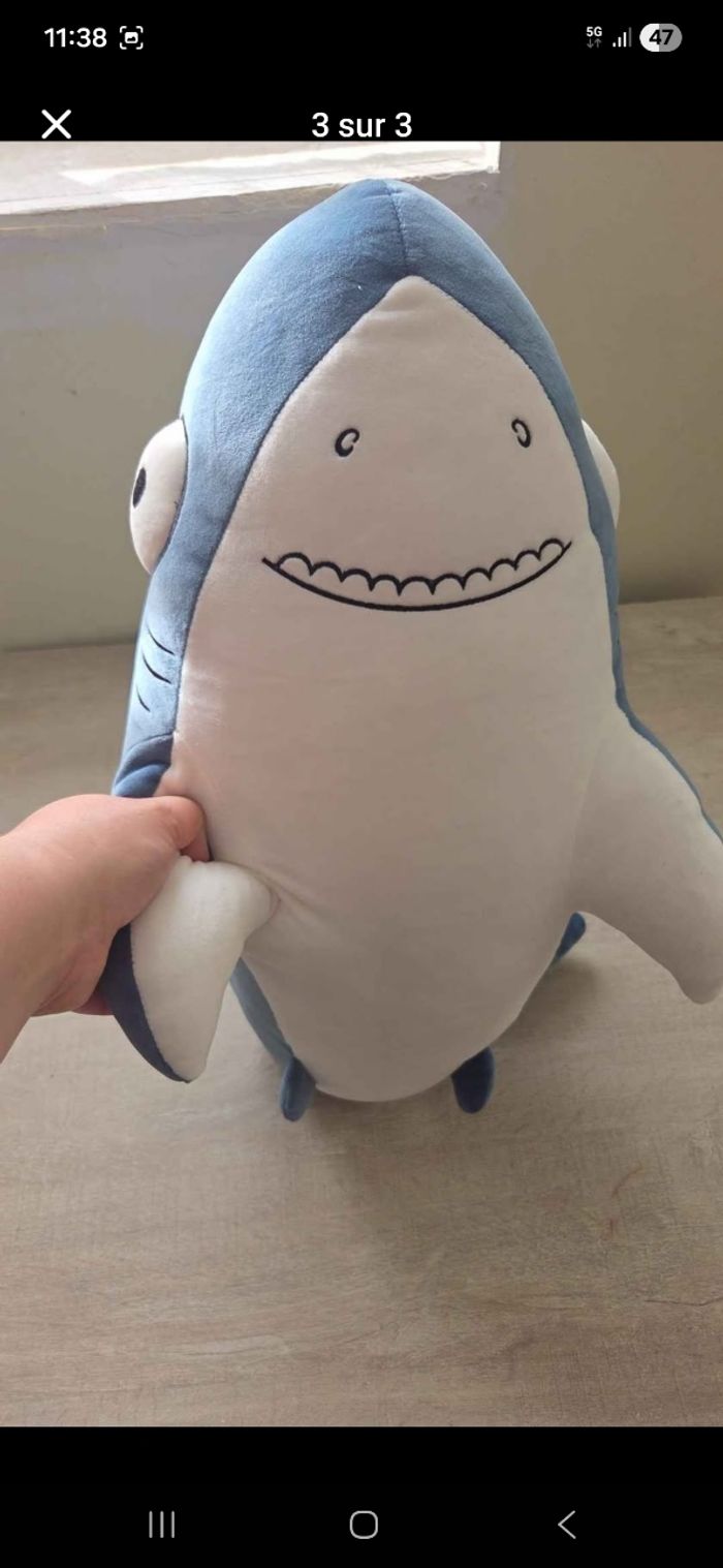 Peluche requin - photo numéro 3
