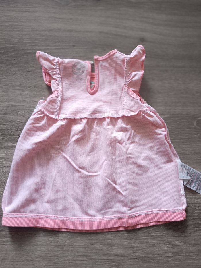 Robe de bébé - photo numéro 3