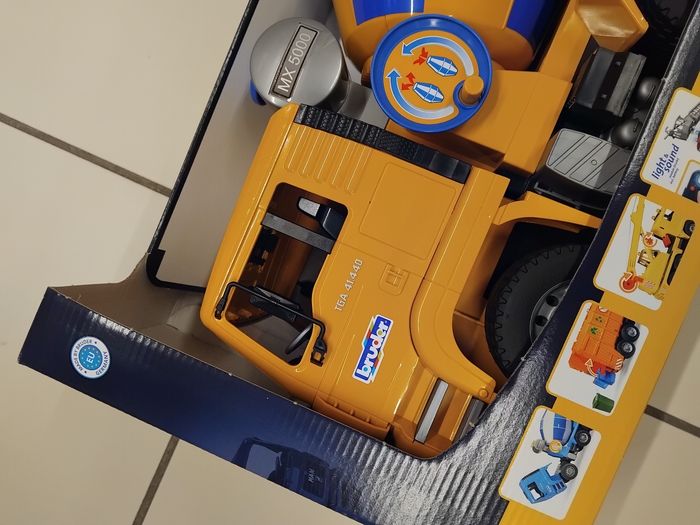 Camion toupie Bruder - photo numéro 2