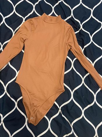 Body manches longues camel primark taille S