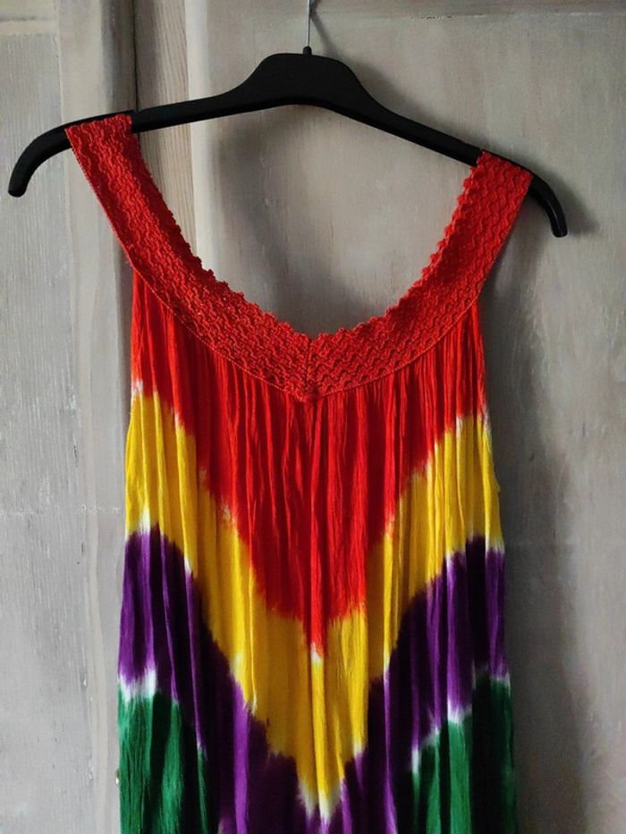 Très belle robe coloré - photo numéro 2