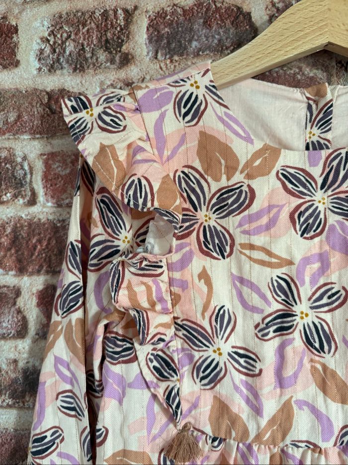 Robe neuve DPAM 8ans - photo numéro 2