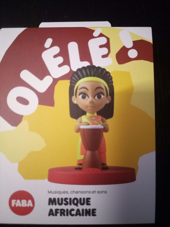 Figurine faba: musique africaine