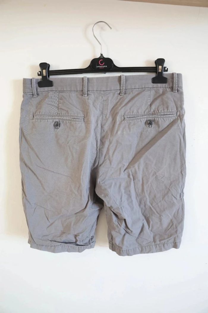 C54 short gris Gap W34 - photo numéro 2