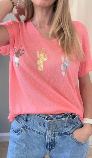 Tee shirt rose avec cactus dorés taille unique