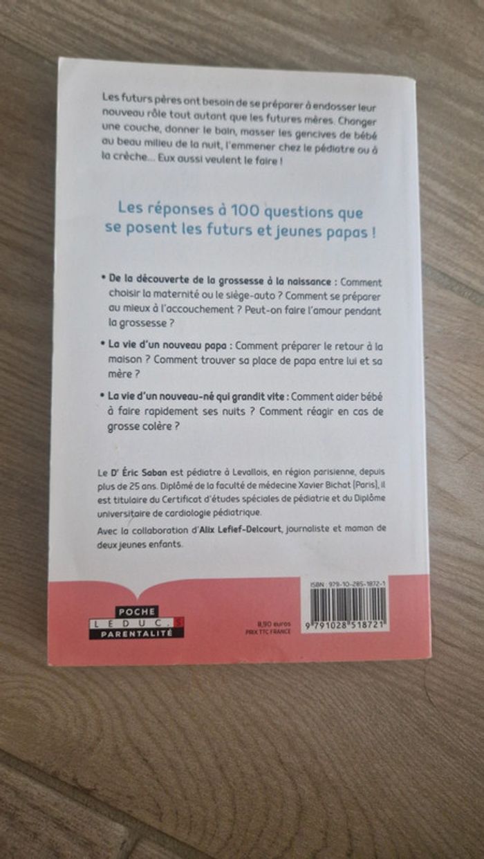 Livre "Guide de poche des nouveaux papas" - photo numéro 2
