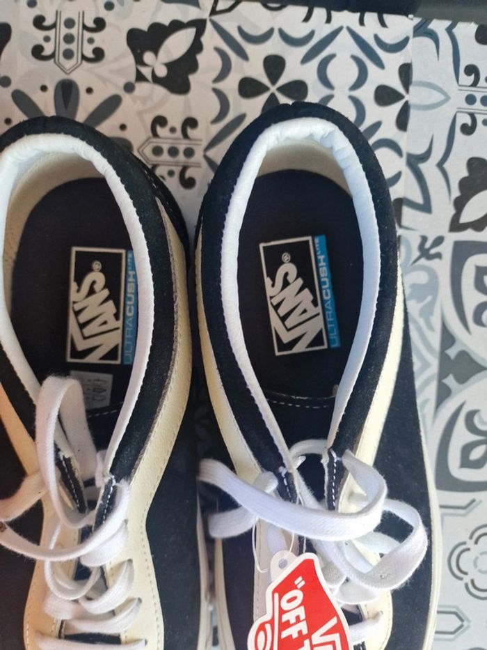 Sneakers vans UA Bold ni noir blanc - photo numéro 6
