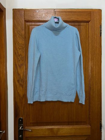 Pull col roulé bleu