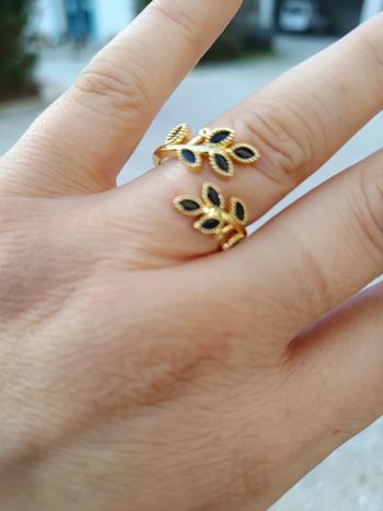 Bague ajustable noir et doré tendance