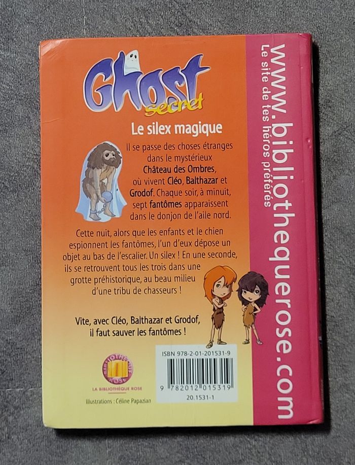 Ghost Secret Tome 4 - Le Silex Magique Sophie Marvaud, Céline Papazian (Illustrations) - photo numéro 2