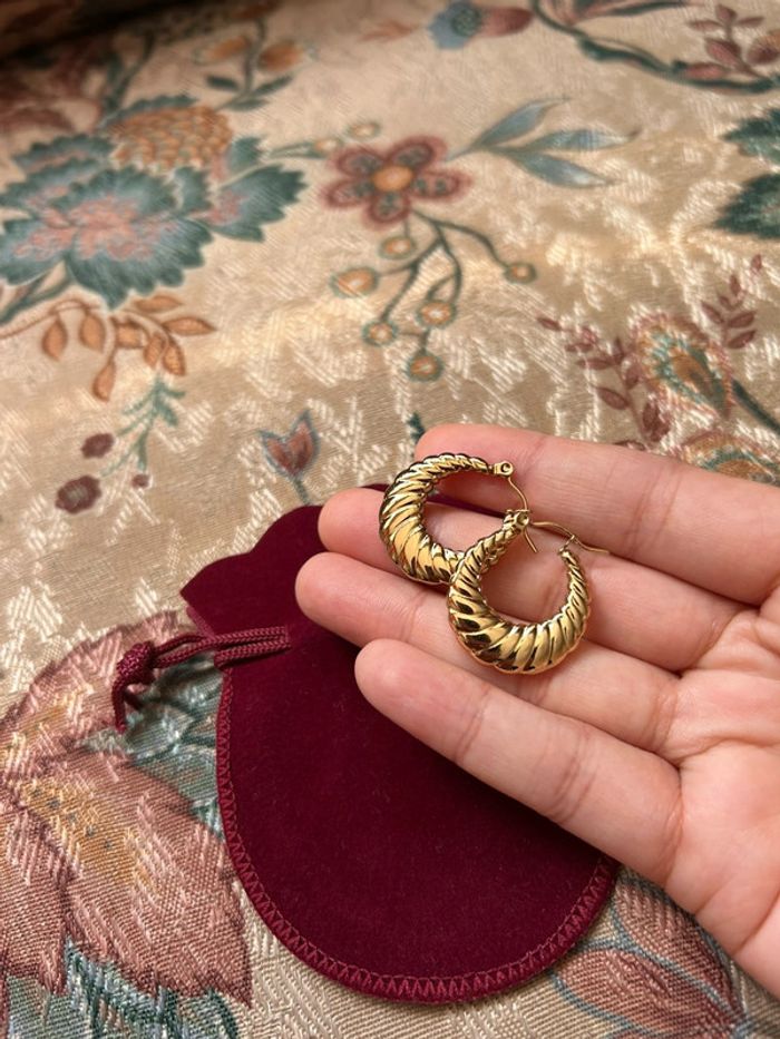 Paire de créoles torsadés modèle « Bernadette » - photo numéro 7