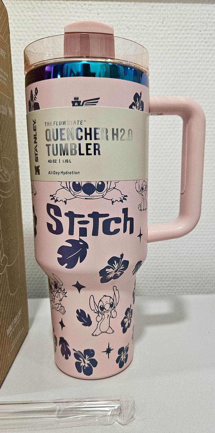 Cup Stanley × Stitch - photo numéro 2