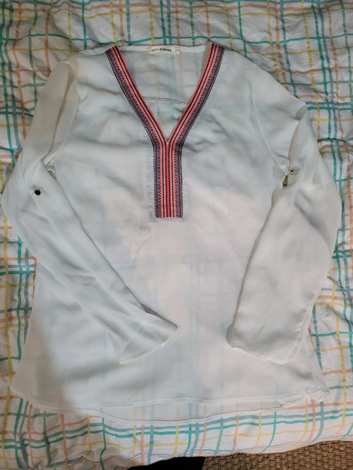 Blouse blanche, col V tressé rose, taille S - photo numéro 3