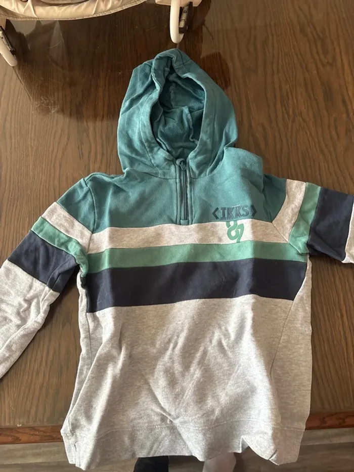 Sweat à capuche