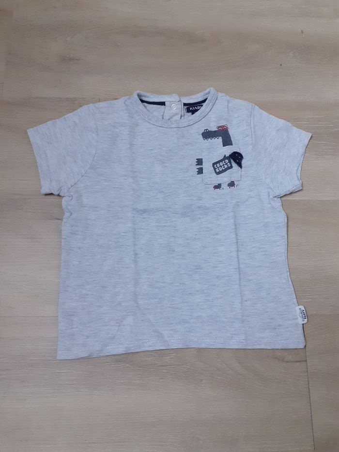 T-shirt