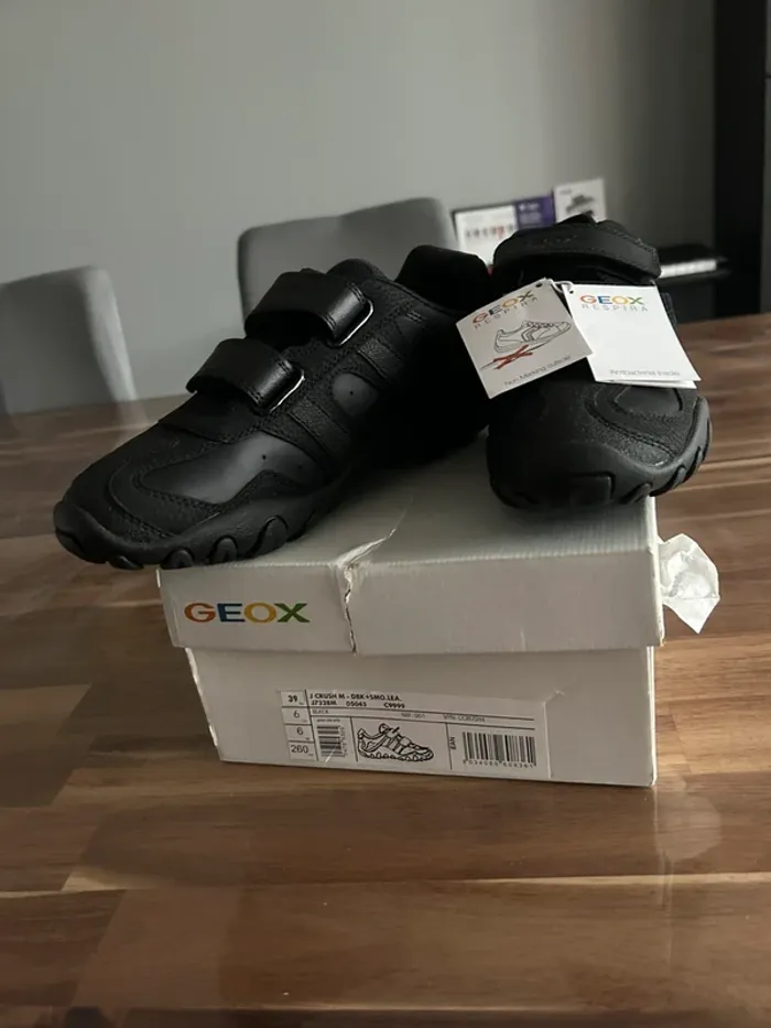 Basket geox NEUVE taille 39