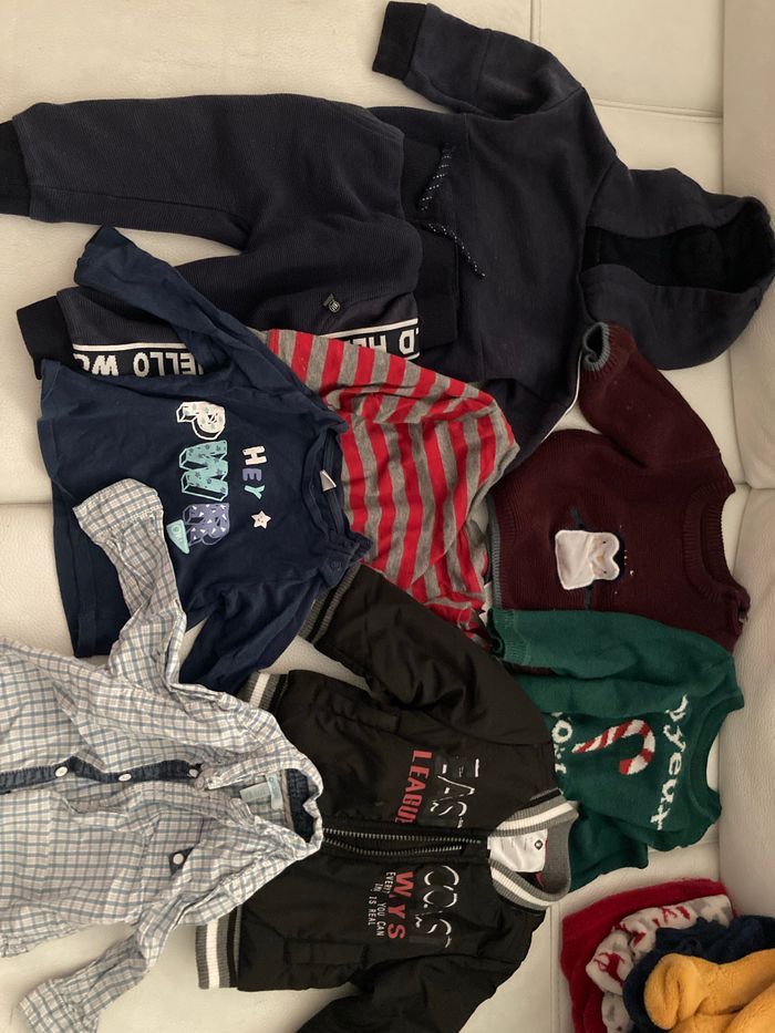 Lot 12 mois 21 pièces - photo numéro 2