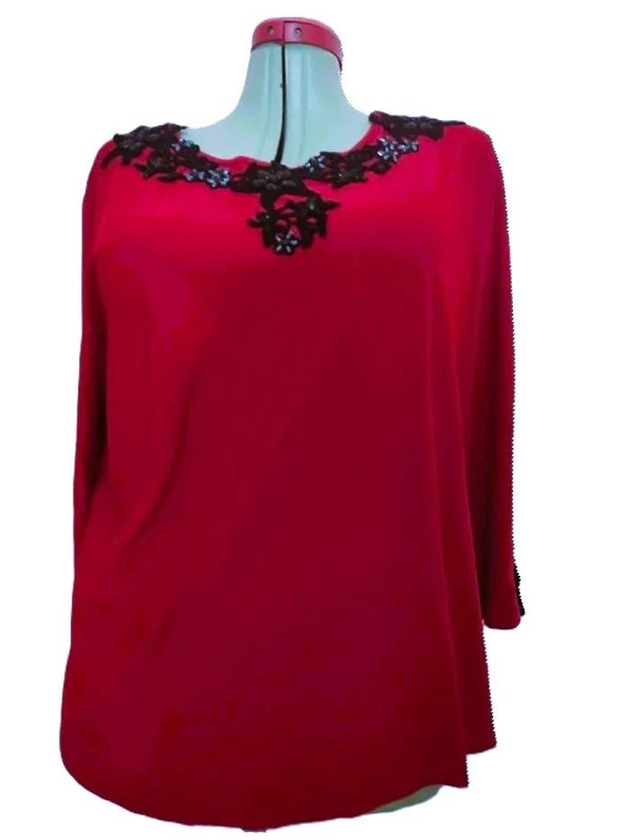 Tunique bordeaux noir avec décorations broderies 50/52