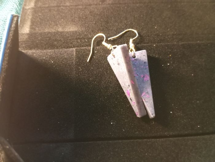 Boucles d'oreilles petit triangle - photo numéro 3