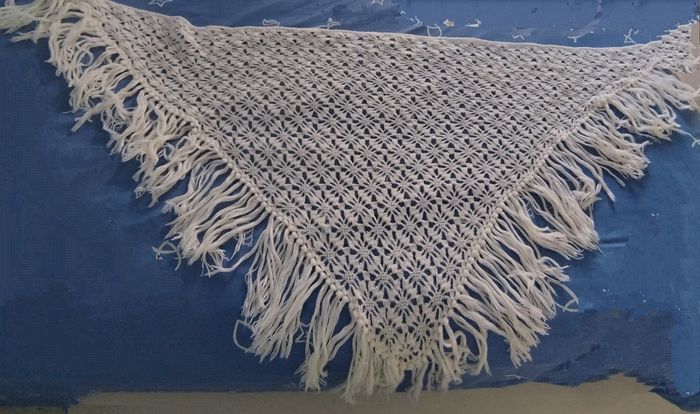 Châle en crochet avec franges - photo numéro 4