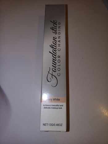 Fond de teint  2-en-1 Auto-Adaptatif