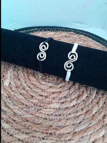 Bracelet  macramé  breloque  tourbillon n°3