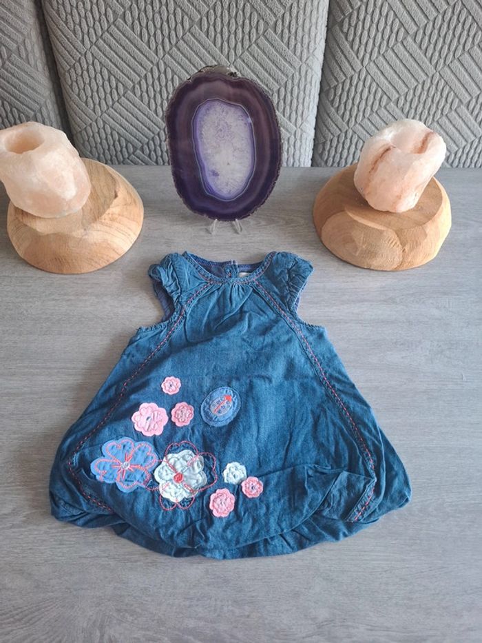 superbe Robe orchestra 3 mois