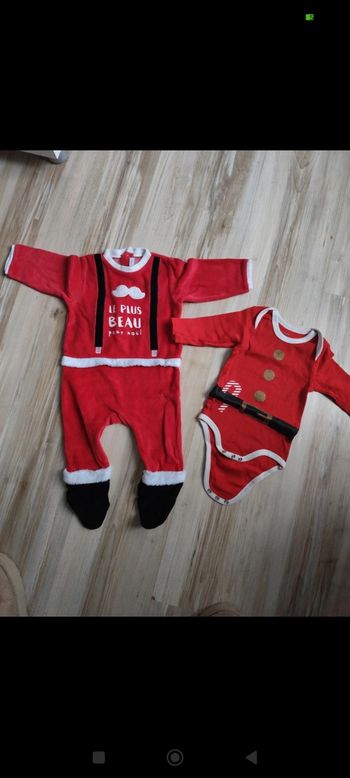 Ensemble pyjama et bodie noël