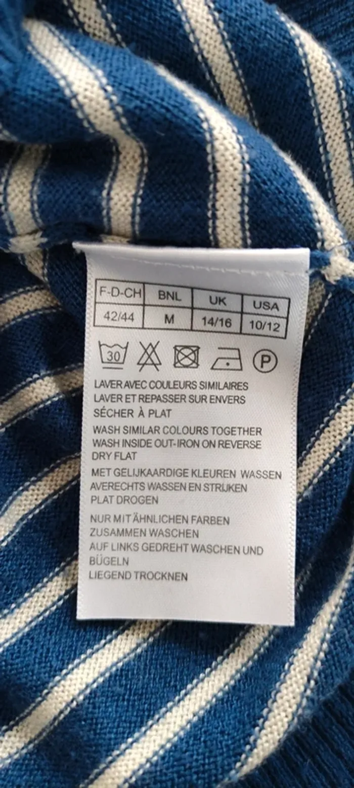 Gilet cardigan Damart 42/44 - photo numéro 4