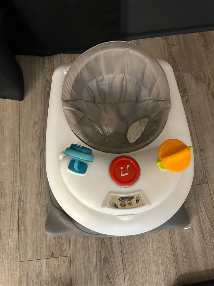 Trotteur bébé