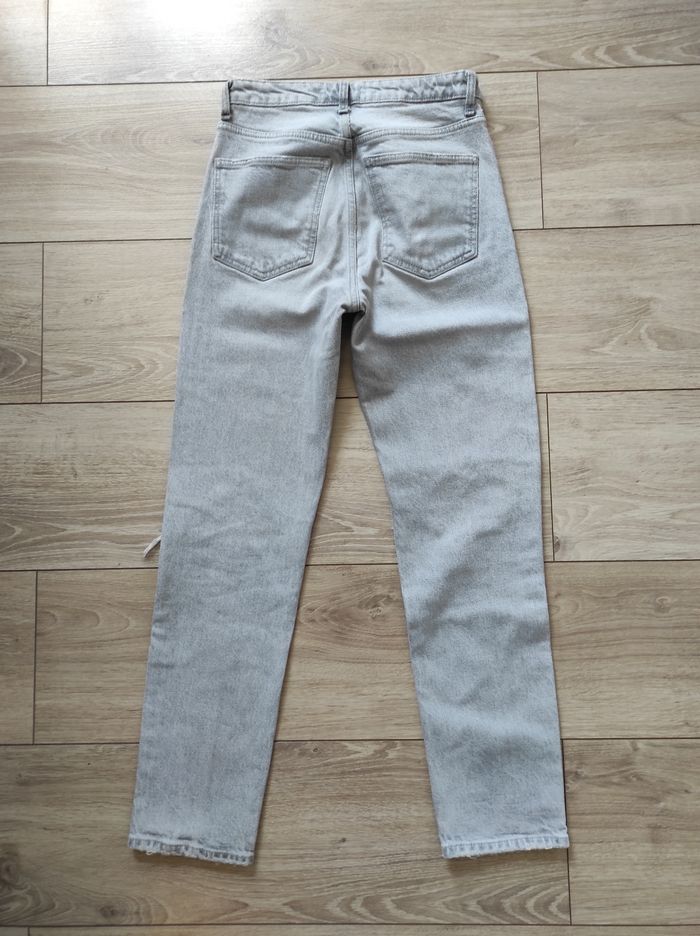 Jean troué Zara gris - photo numéro 3