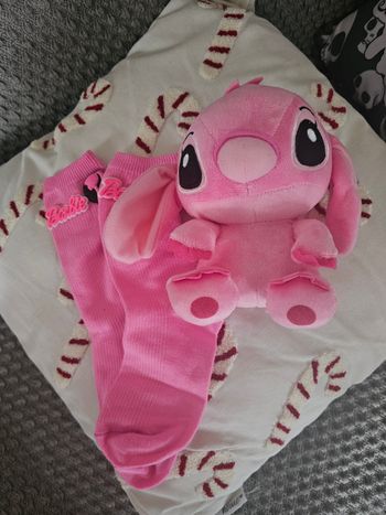 Peluche angel stitch et chaussettes barbie neuves