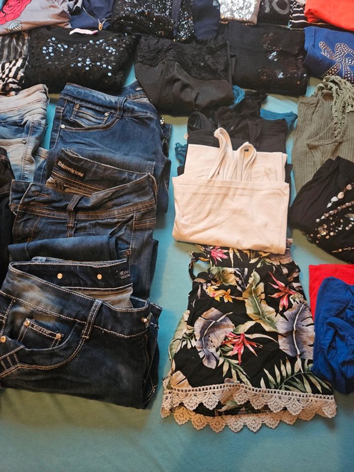 Gros lot vêtements femmes - photo numéro 3