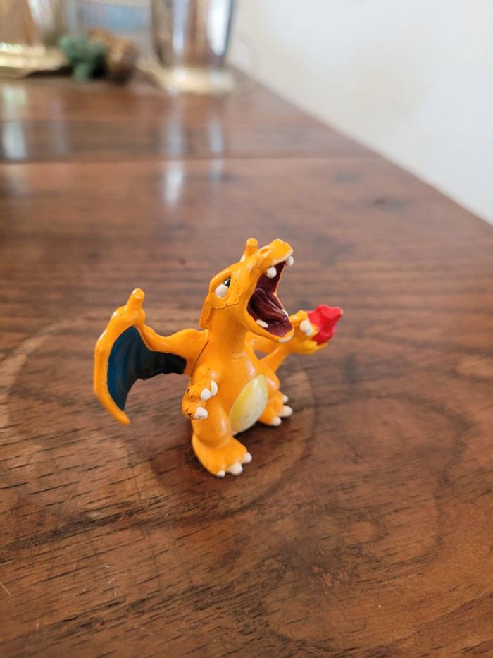 Vends pokemon dracaufeu tomy vintage 1 ere génération