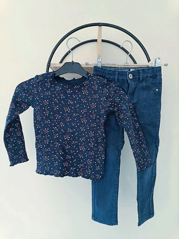 4 ans ensemble teeshirt côtelé dpam ( étiquette coupée) et pantalon Okaïdi