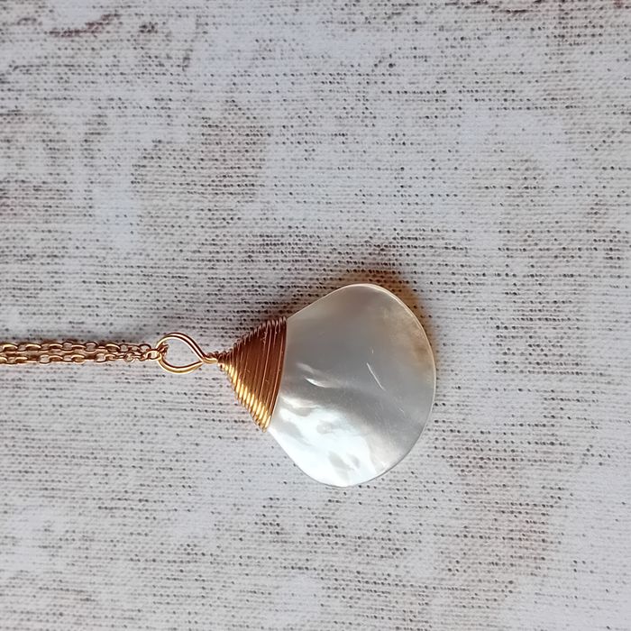 collier doré nacré - photo numéro 6