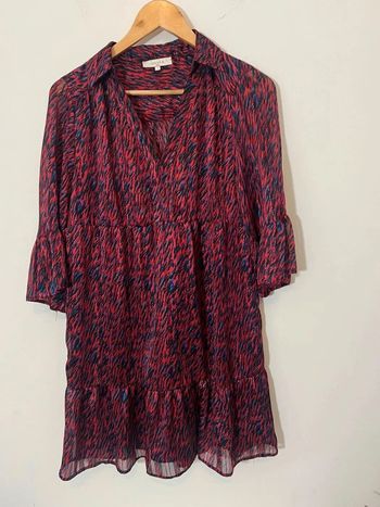 Robe à motifs bordeaux