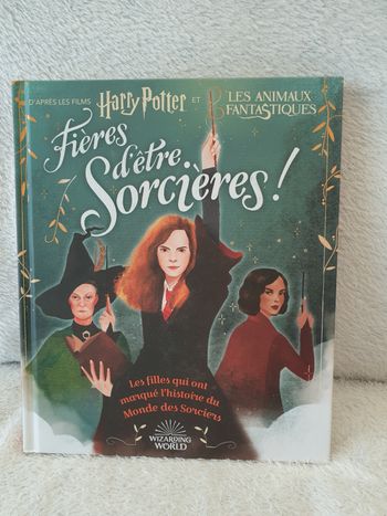Livre Fieres d'être sorcières! Neuf