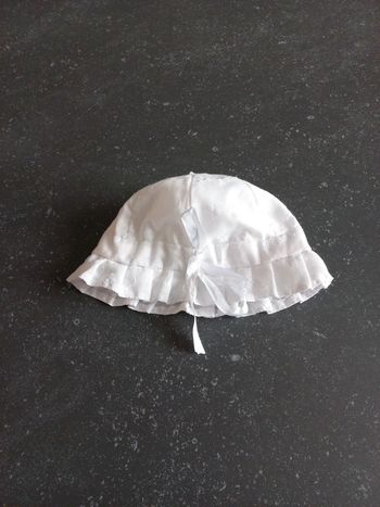 Chapeau taille 42 brodé fleurs