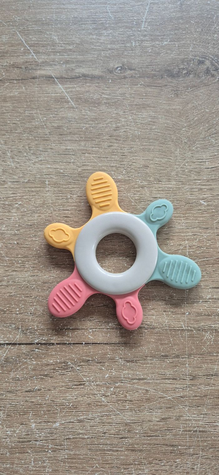Lot anneaux de dentition - photo numéro 2