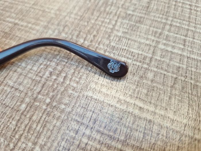 Monture de lunettes Kenzo en très bon état - photo numéro 5