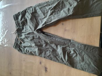 Pantalon style cargo