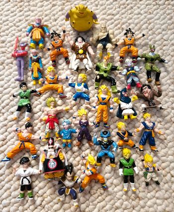 Lot de 30 Gashapon DBZ Dragon Ball Z Jouets Vintage