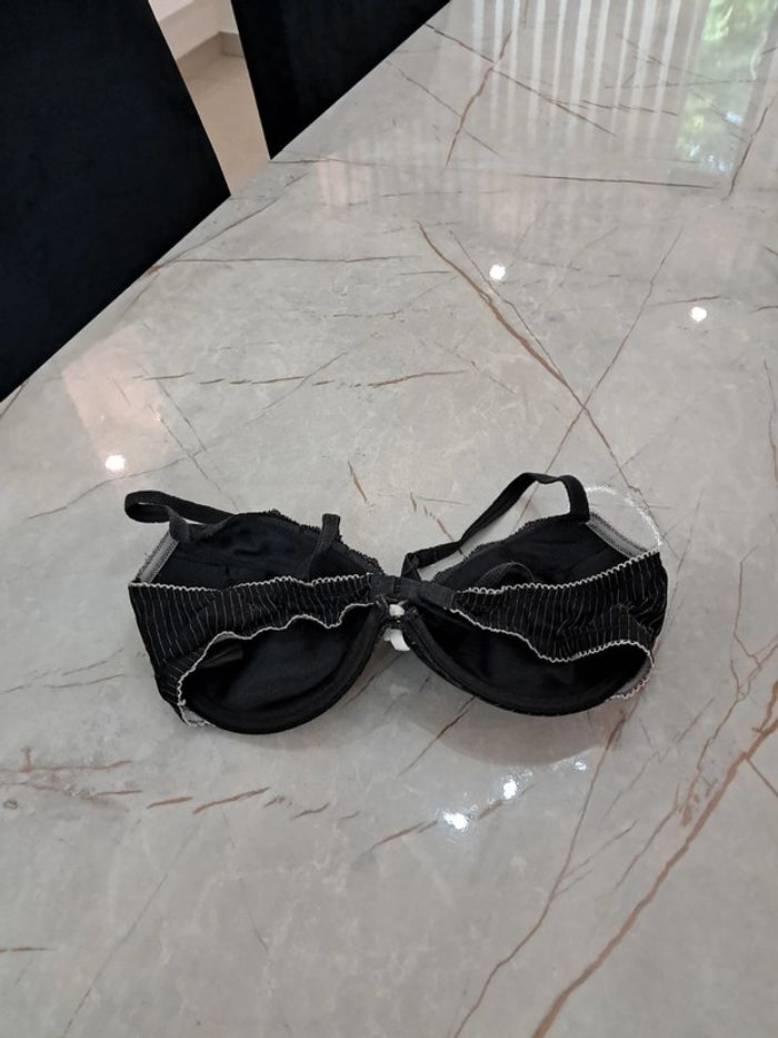Lot de 2 Soutiens gorge H&M rouge et noir - photo numéro 5