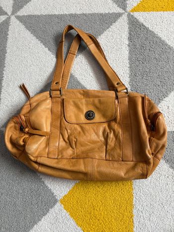 Sac à main en cuir Pieces