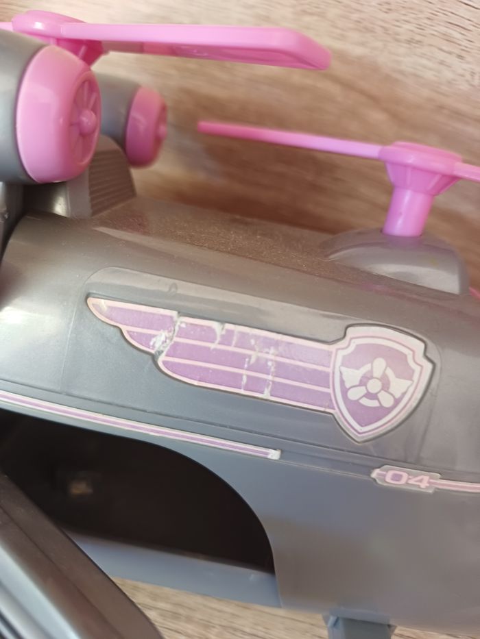 Véhicule et figurine stella pat patrouille
- photo numéro 2