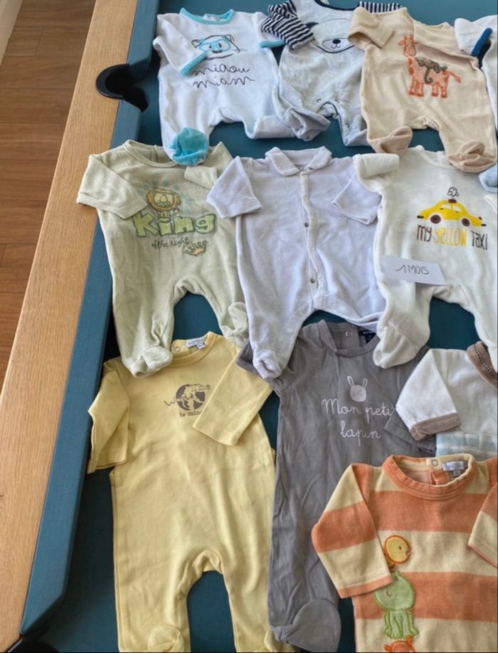 Lot de vêtements bébé garçon 1 mois - photo numéro 2