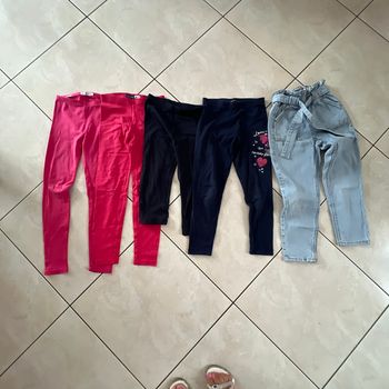 Lot de 4 leggins et un jean